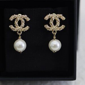 Chanel pearl drop earrings